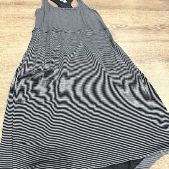 Athleta Bellisima Reversible Dress‎ Sz Small Jersey Knit Striped Black Racerback - Picture 3 of 10